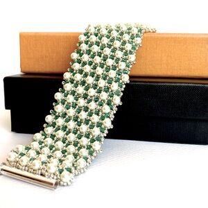 New Handmade Pearl and Seed Bead Bracelet